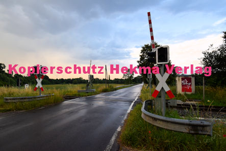 Winden (Pfalz) Eisenbahn - Winden K 12 - Bahnübergang BÜ 1,3 Steinweilerer Straße
