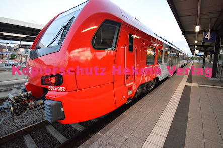 Landau Pfalz Eisenbahn - Bahnhof Landau (HbF) - Fa Stadler Oberleitungs-Hybridfahrzeug (Versuchsstrecke) - Lok 6826 002