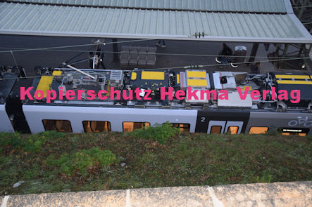 Neustadt (Wstr) Eisenbahn - Bahnhof Neustadt (Hbf) - Fa Stadler Oberleitungs-Hybridfahrzeug (Versuchsfahrzeug im Regelbetrieb) - Lok 6826 008