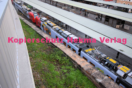 Neustadt (Wstr) Eisenbahn - Bahnhof Neustadt (Hbf) - Fa Stadler Oberleitungs-Hybridfahrzeug (Versuchsfahrzeug im Regelbetrieb) - Lok 6826 008