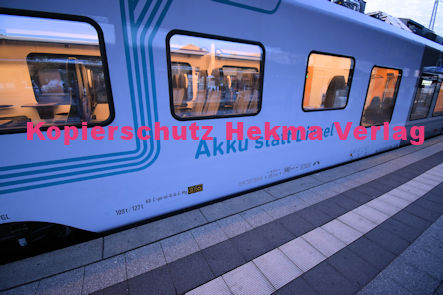 Neustadt (Wstr) Eisenbahn - Bahnhof Neustadt (Hbf) - Fa Stadler Oberleitungs-Hybridfahrzeug (Versuchsfahrzeug im Regelbetrieb) - Lok 6826 008