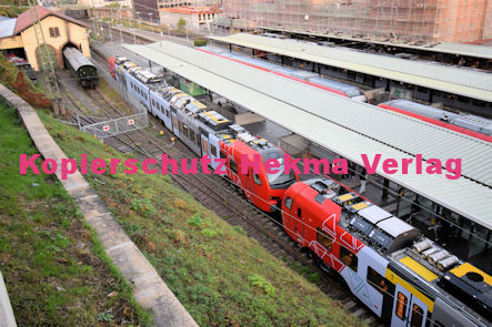 Neustadt (Wstr) Eisenbahn - Bahnhof Neustadt (Hbf) - Fa Stadler Oberleitungs-Hybridfahrzeug (Versuchsfahrzeug im Regelbetrieb) - Lok 6826 008